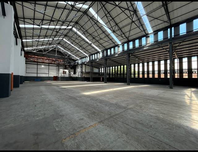 7,255M² WAREHOUSE TO LET IN EPPING INDUSTRIAL
